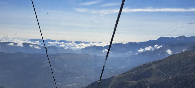 Blick aus Seilbahn